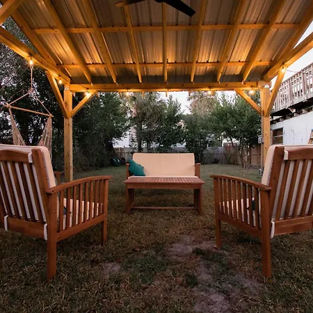 Seas The Day - 4 Blocks To The Beach, Restaurant, And Bar District - Great Deck And Outdoor Space!! Jacksonville Beach Exterior photo